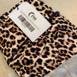 Leopard Brilliant Scrunchy What Hi-Rise 7/8 24”